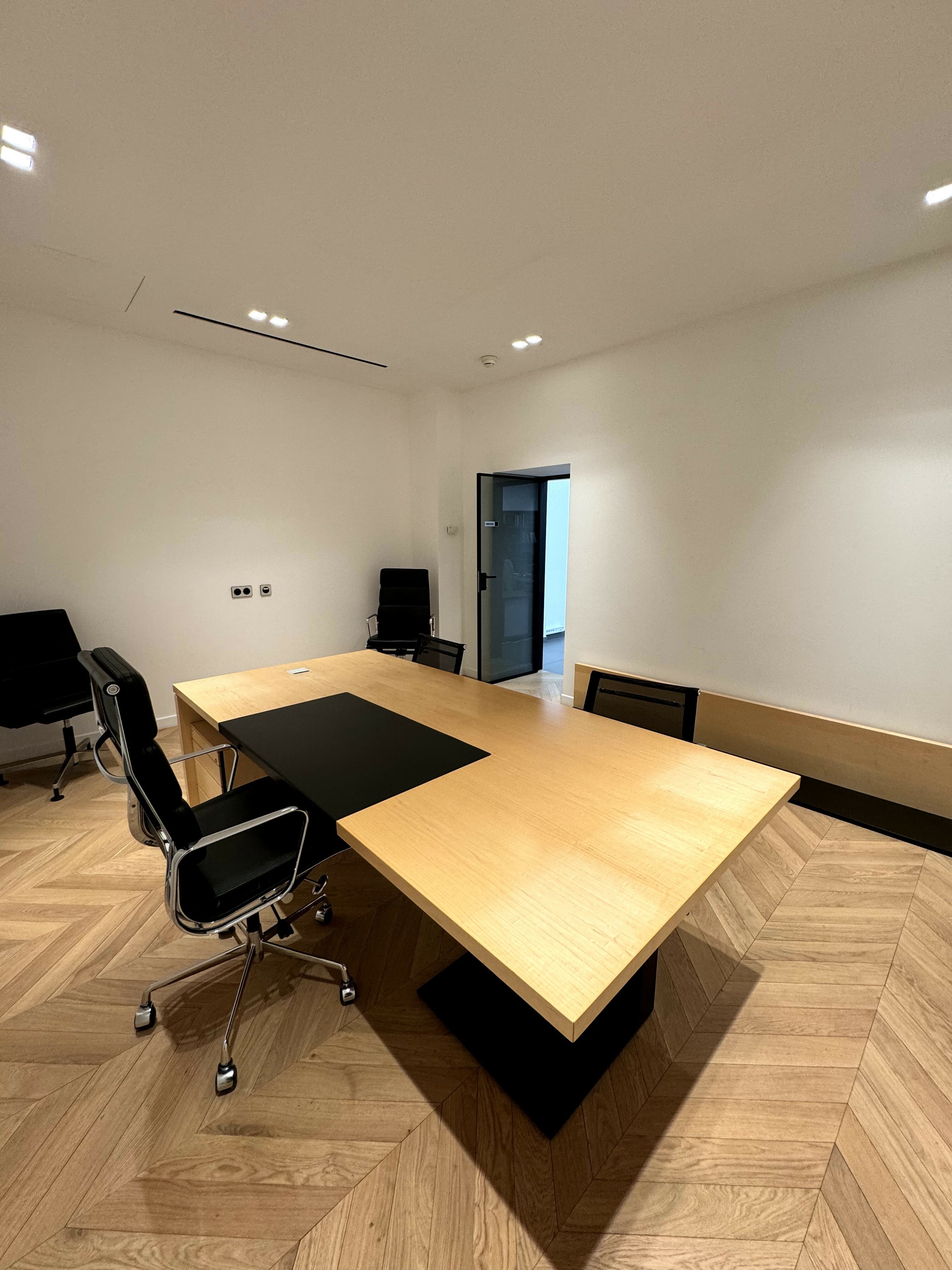 Office Parc Saint Roman, view 6