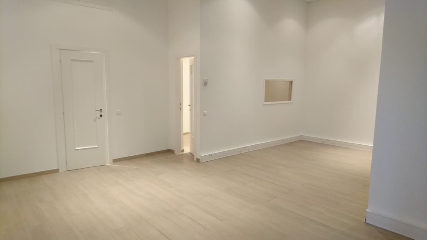Botticelli Commercial Premises, view 5